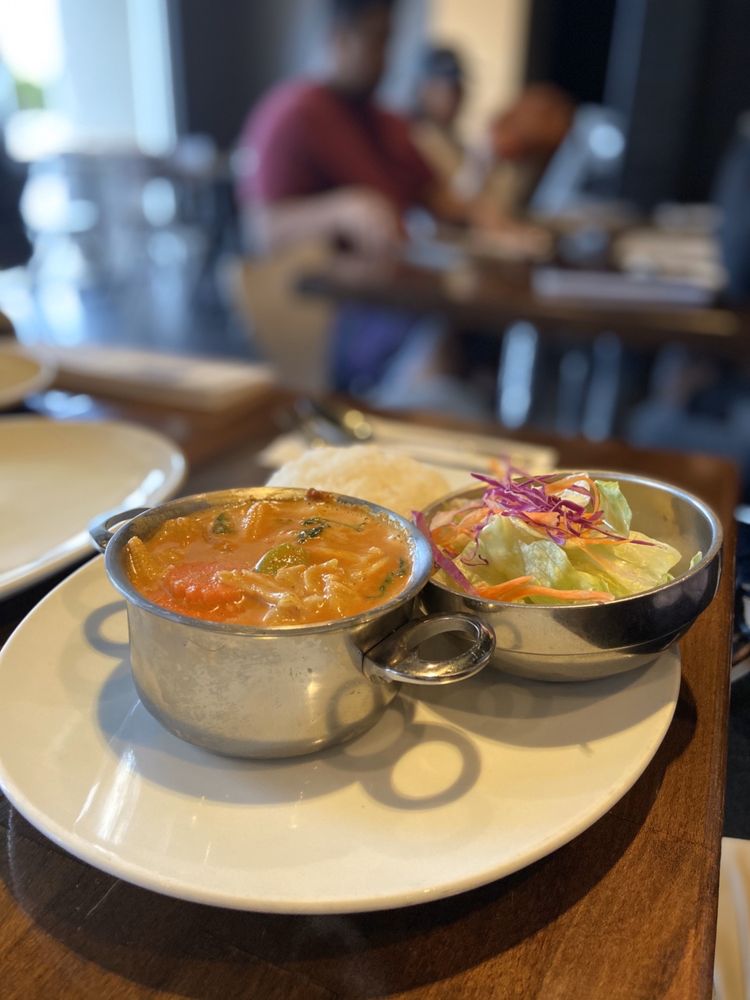 Sweetee Thai Cafe 11700 South St #101, Artesia