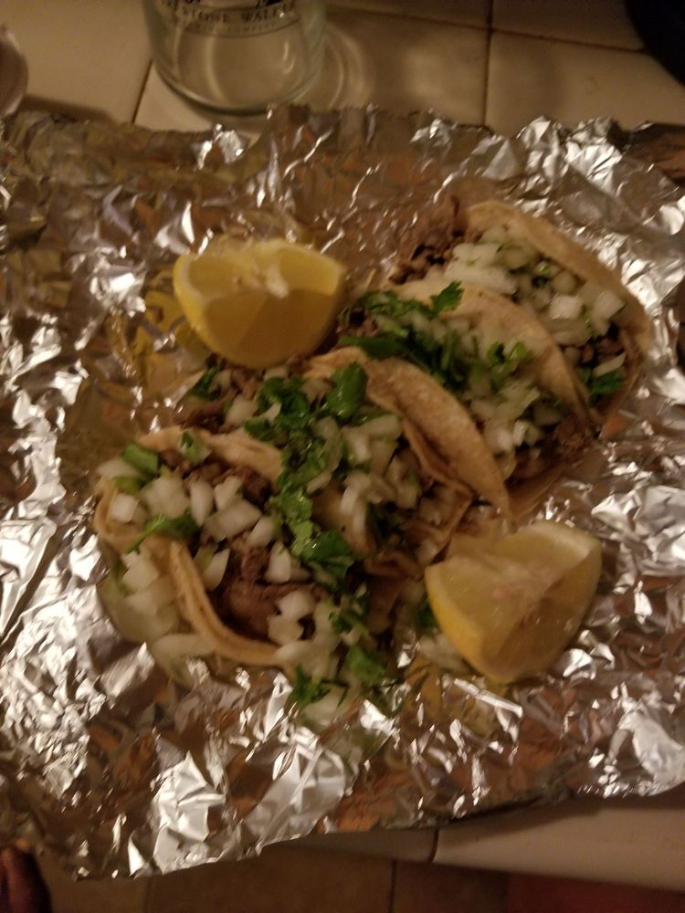 Mr TACO Antojitos Lupita 121 Bear Mountain Blvd, Arvin