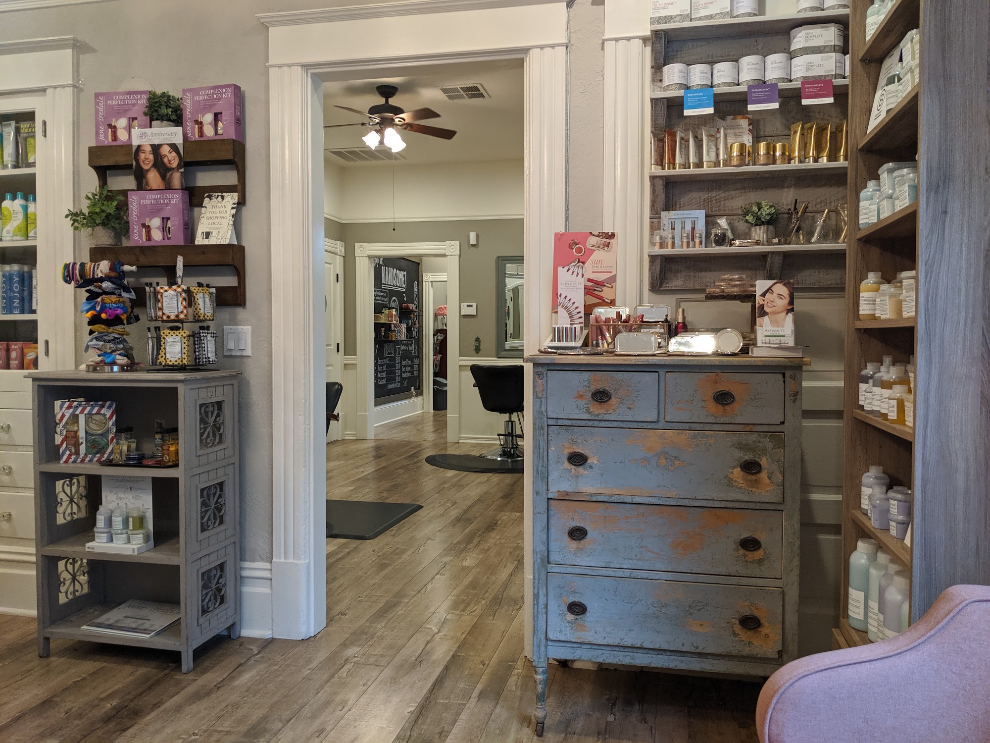 Vintage Rose Salon Suites