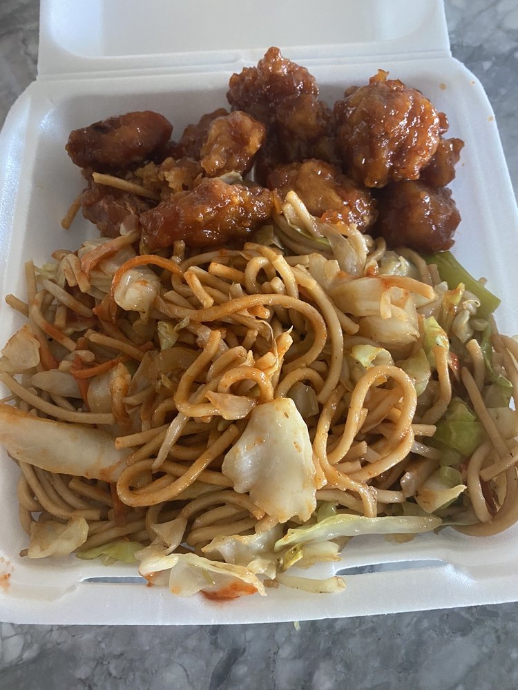 Bamboo Cafe 8110 Rosedale Hwy # F, Bakersfield
