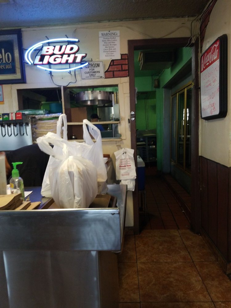 El Taquito 912 N Chester Ave, Bakersfield