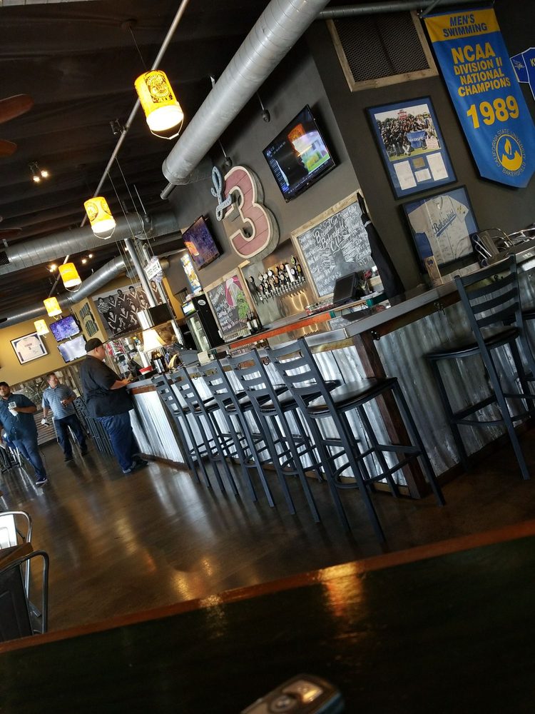 Lengthwise 9000 Ming Ave, Bakersfield