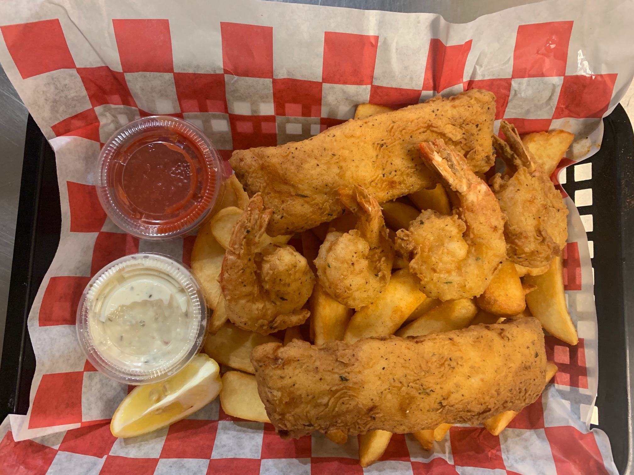 Garrison's Seafood Express Bakersfield SW 6509 Panama Ln #102, Bakersfield