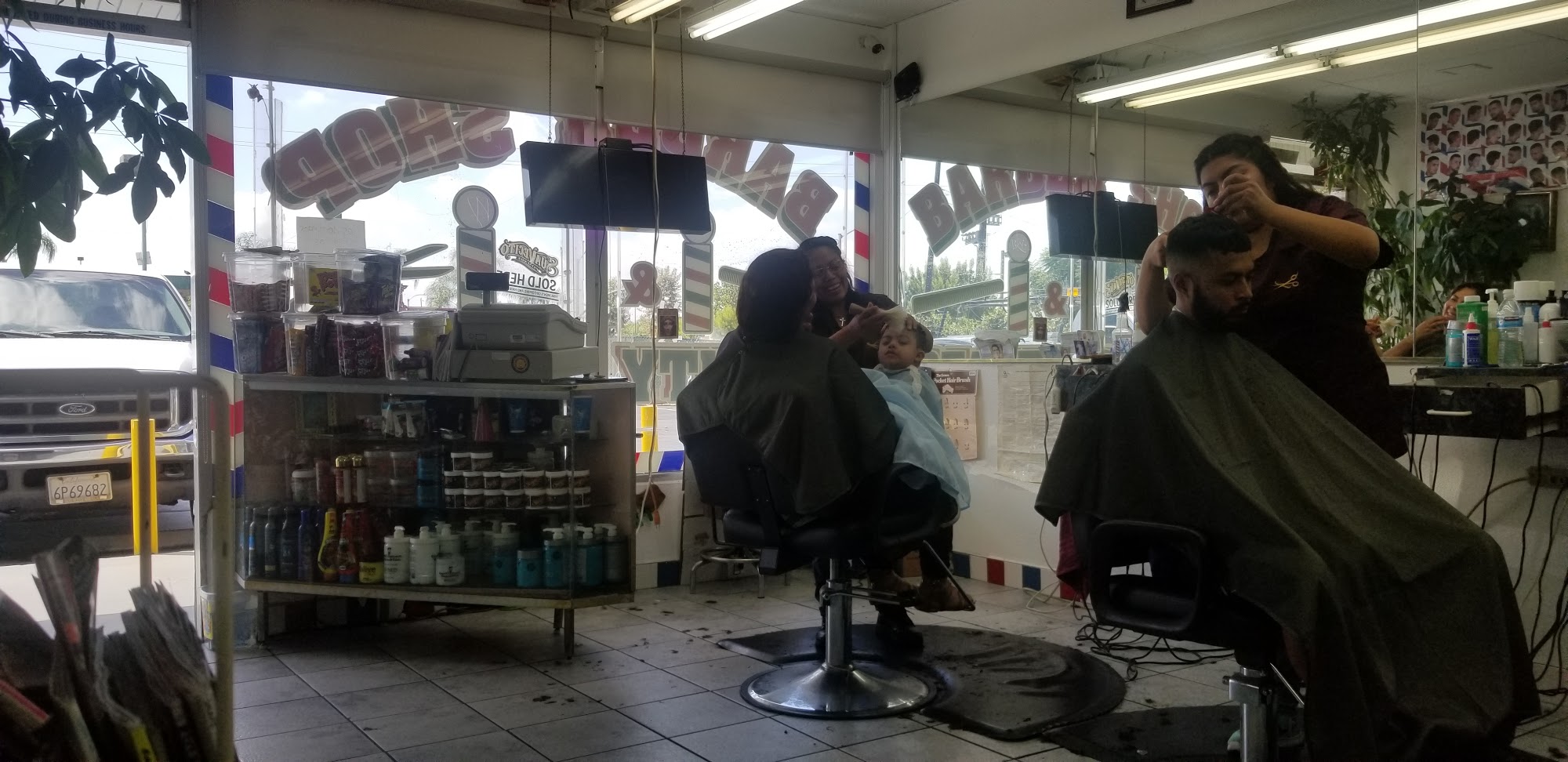 Martinez Barbershop
