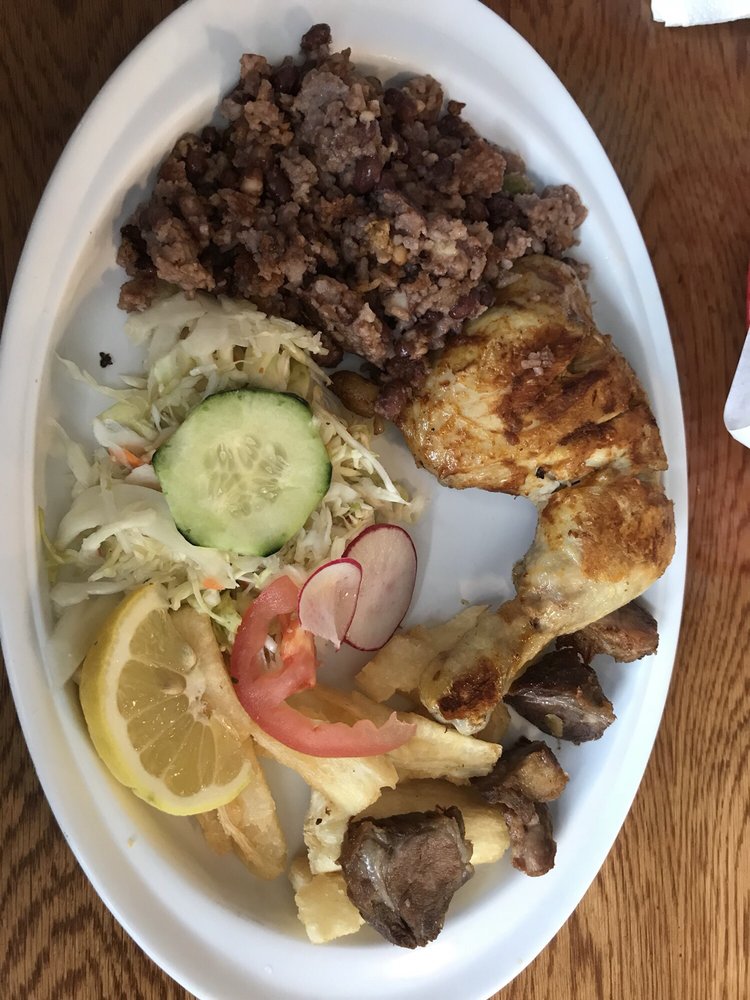 Pupuseria Comalapa 9427 Alondra Blvd, Bellflower