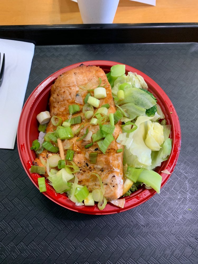 Maxx Grill 14305 Bellflower Blvd, Bellflower
