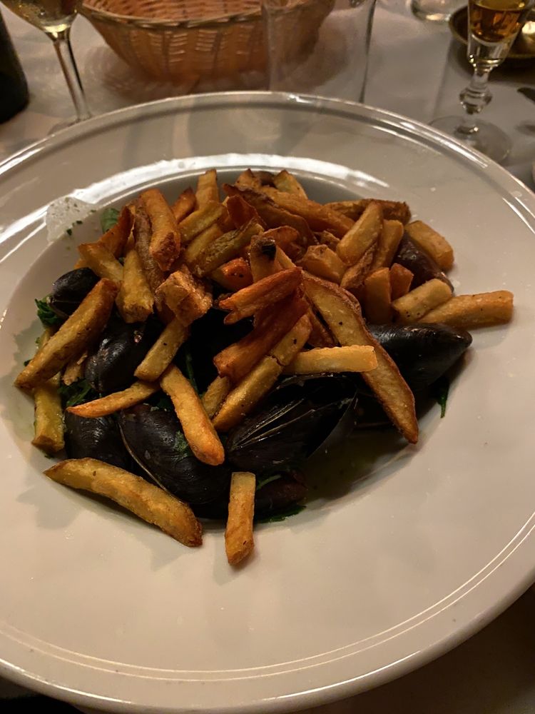 Le Bateau Ivre Restaurant 2629 Telegraph Ave, Berkeley