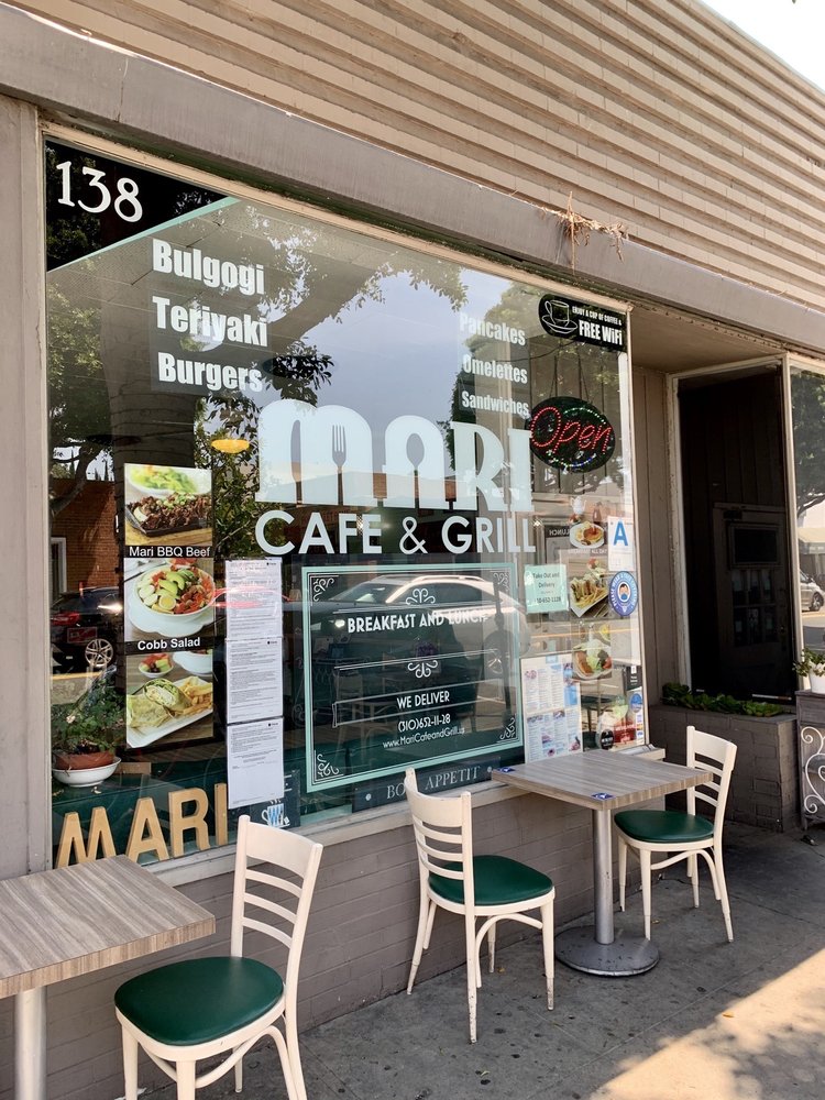 Mari Cafe & Grill 138 N Robertson Blvd, Beverly Hills