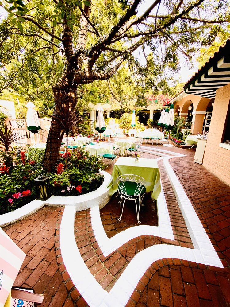 Polo Lounge 9641 Sunset Blvd, Beverly Hills
