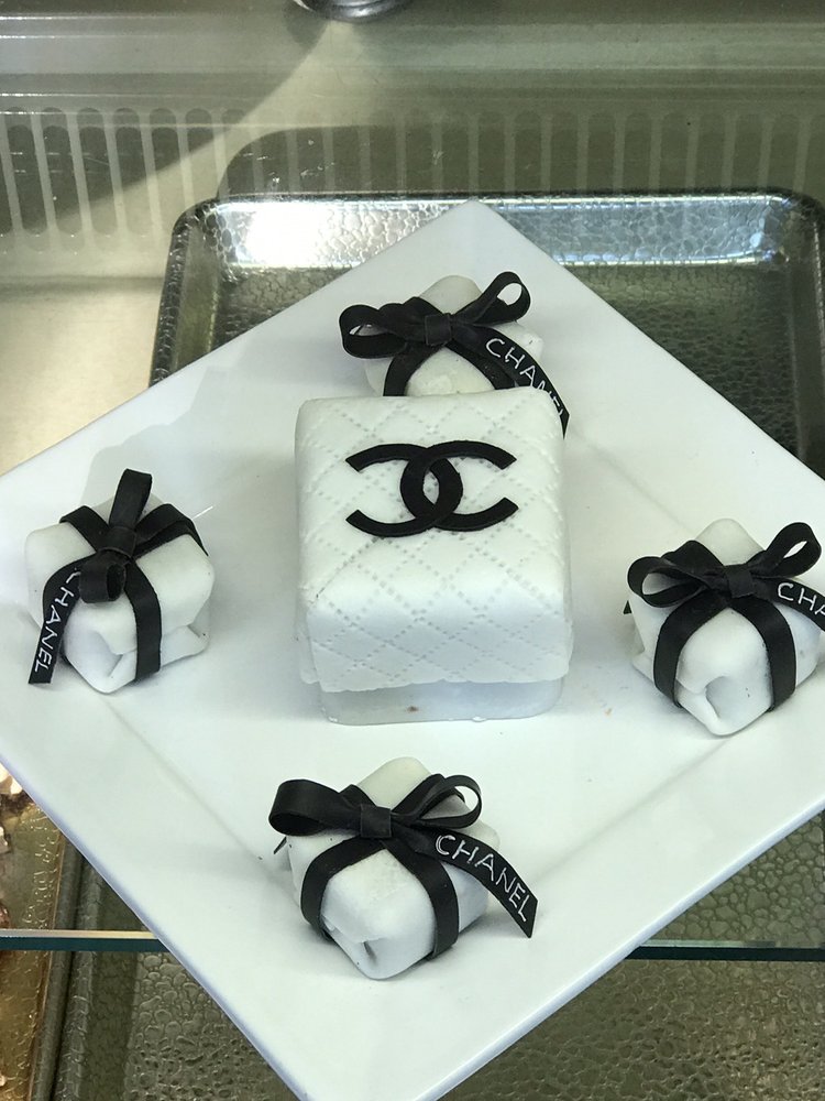 Nahid La Patisserie 421 N Rodeo Dr UNIT 11, Beverly Hills