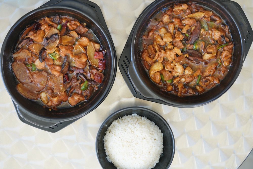 Yang's Braised Chicken Rice 6920 Beach Blvd ste k124 fl 1, Buena Park