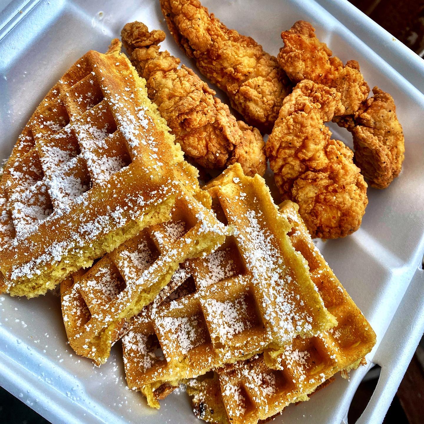 Eat'n Park Restaurant 2517 W Victory Blvd, Burbank
