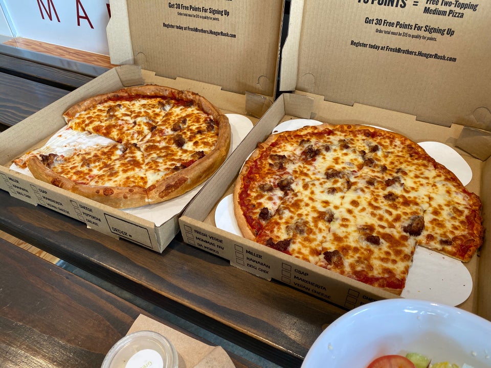 Fresh Brothers Pizza Burbank 4005 W Riverside Dr, Burbank