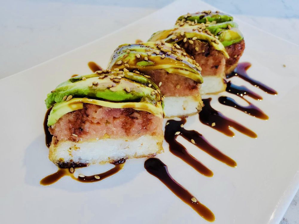 Gindi Thai Restaurant / Sushi / Bar 4017 W Riverside Dr, Burbank