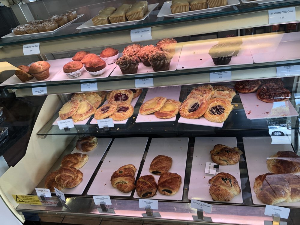Martino's Bakery 335 N Victory Blvd, Burbank