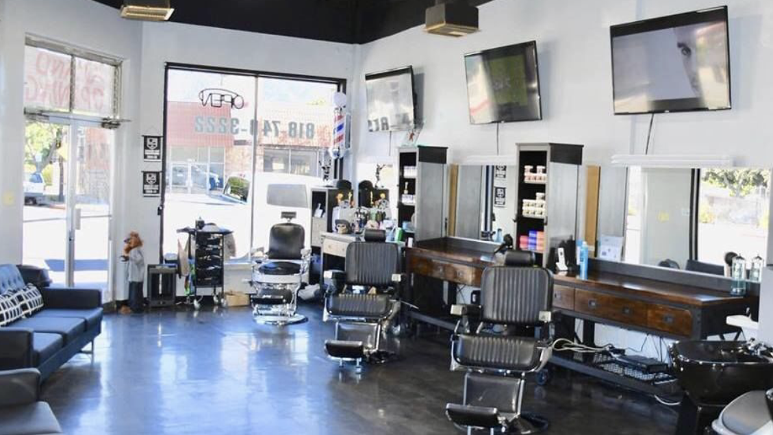 Fades & Blades BarberSHOP, Burbank