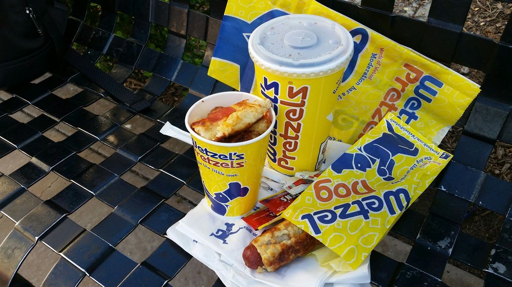 Wetzel's Pretzels 5620 Paseo Del Norte C122, Carlsbad