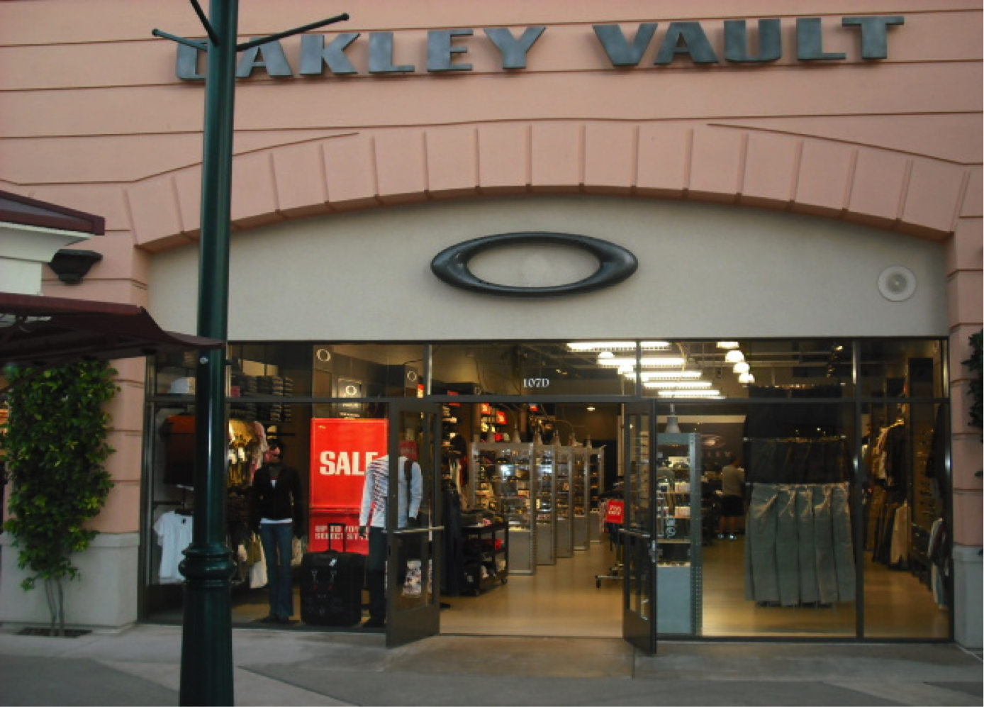 Oakley Vault