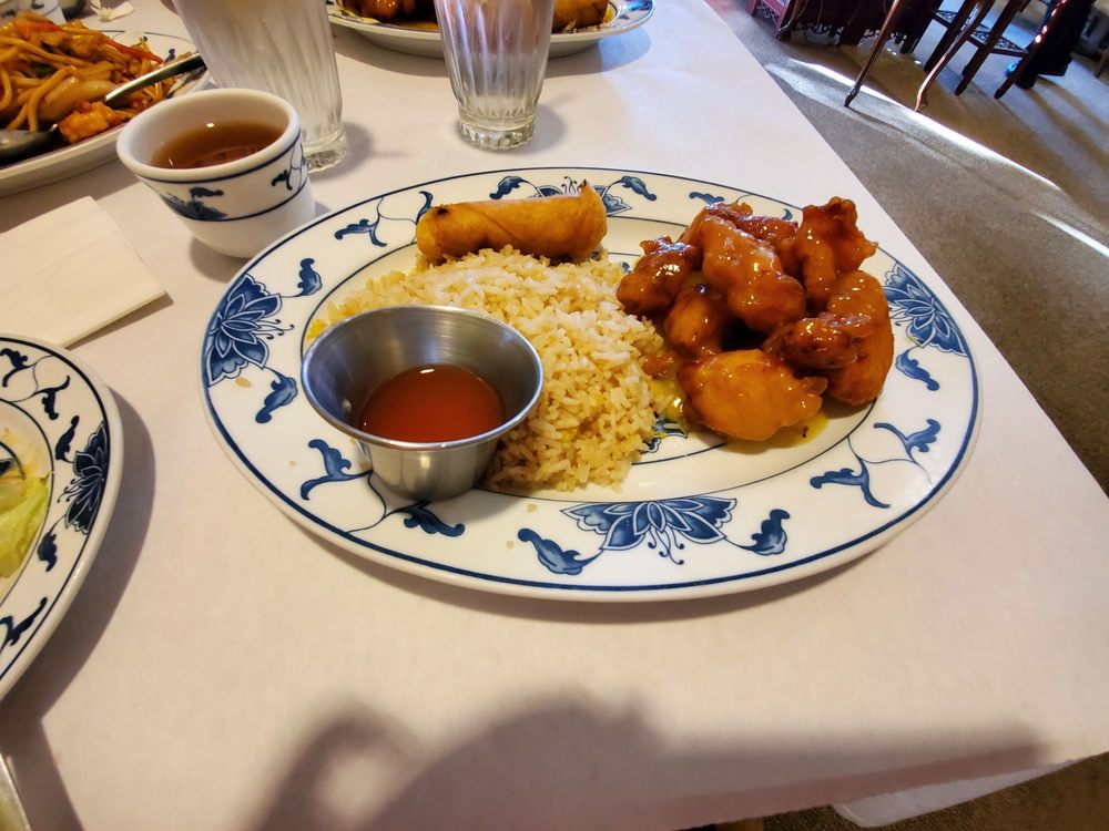 China Delight 145 Crossroads Blvd, Carmel-By-The-Sea