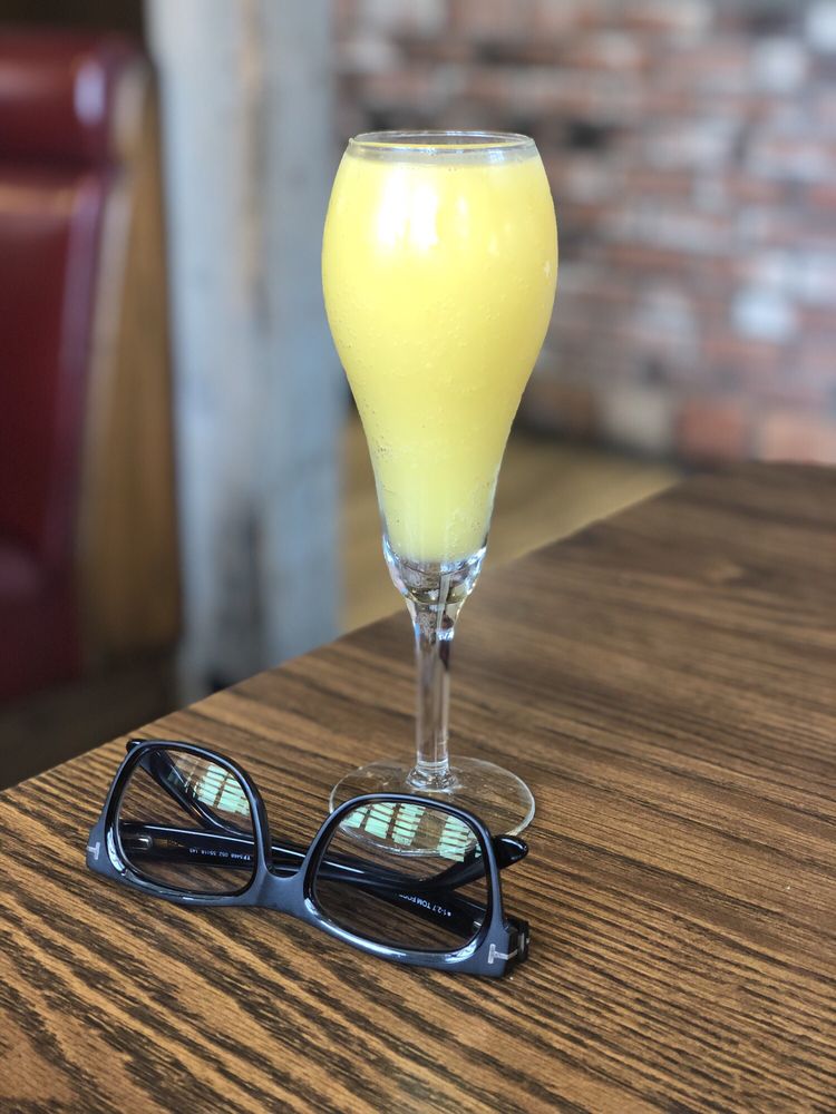 Mimi's Cafe 12727 Towne Center Dr, Cerritos