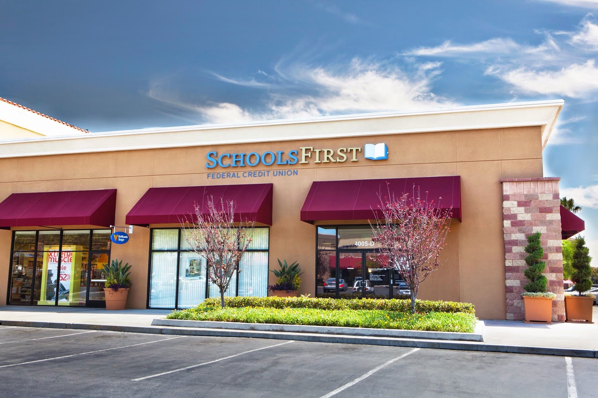 SchoolsFirst Federal Credit Union - Chino Valley