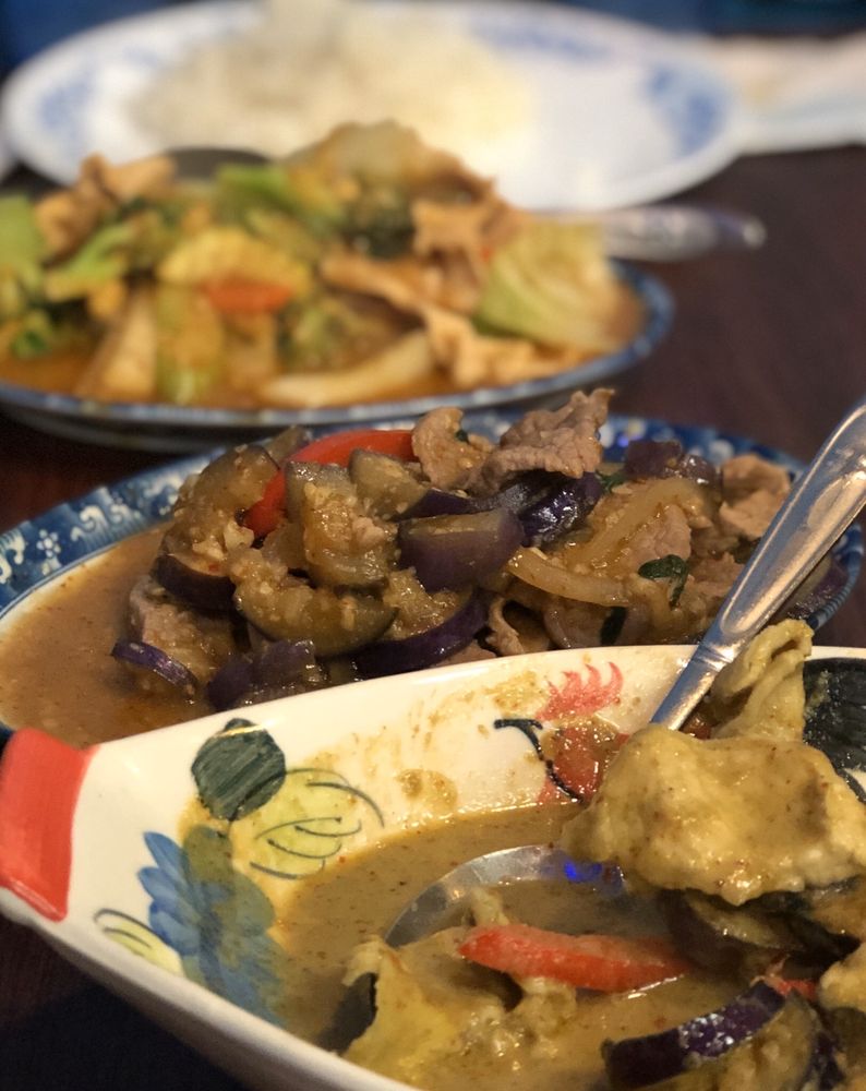 Tuktan Thai Food 1067 Broadway, Chula Vista