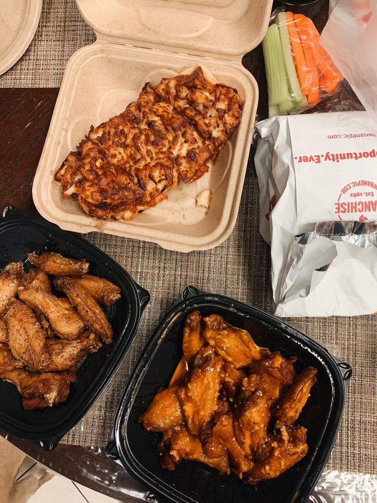 Epic Wings 2315 Otay Lakes Rd, Chula Vista