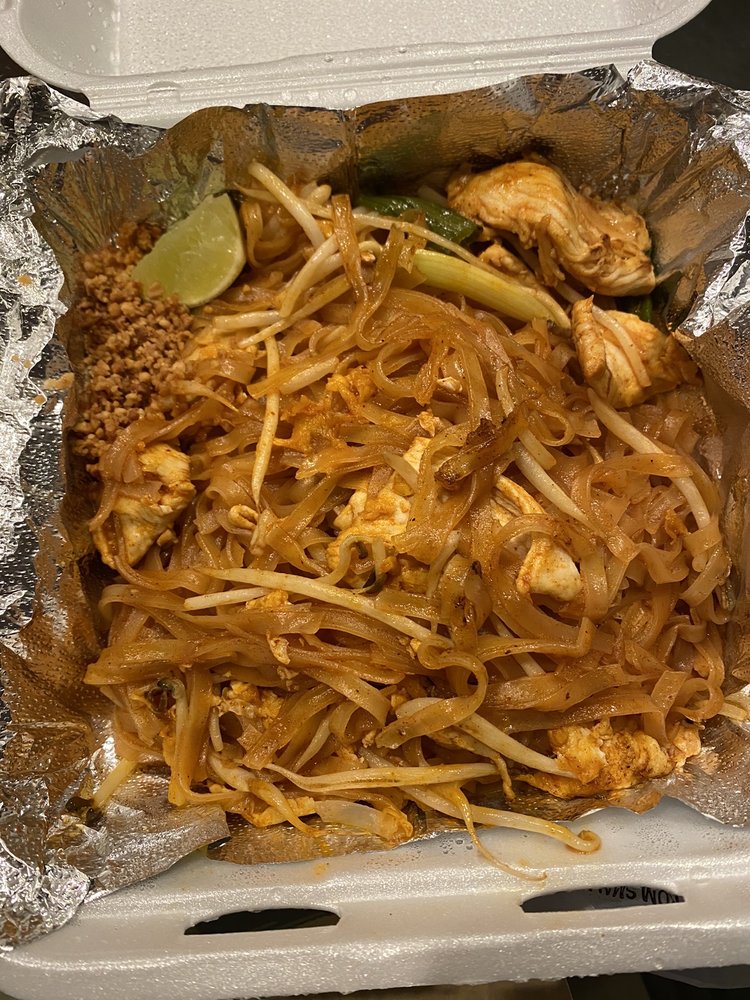 Mea kwan Thai Cuisine 2326 Proctor Valley Rd, Chula Vista