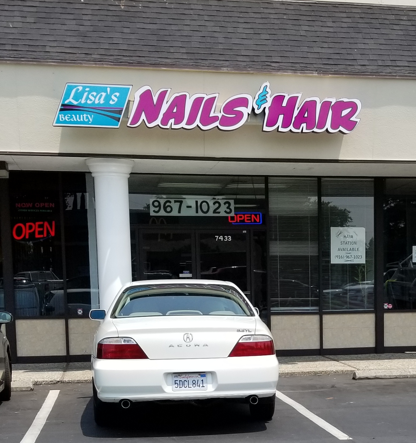 Lisa's Hair & Nails