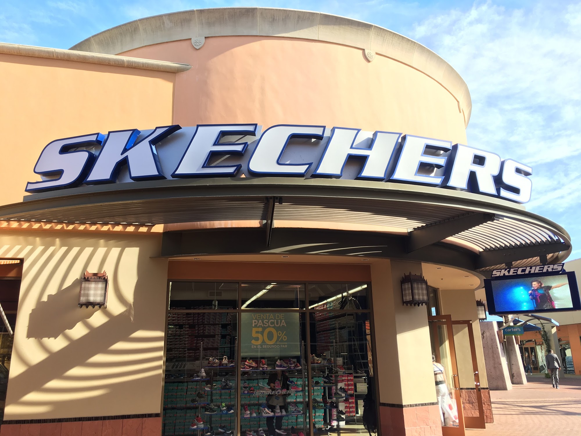 SKECHERS Factory Outlet