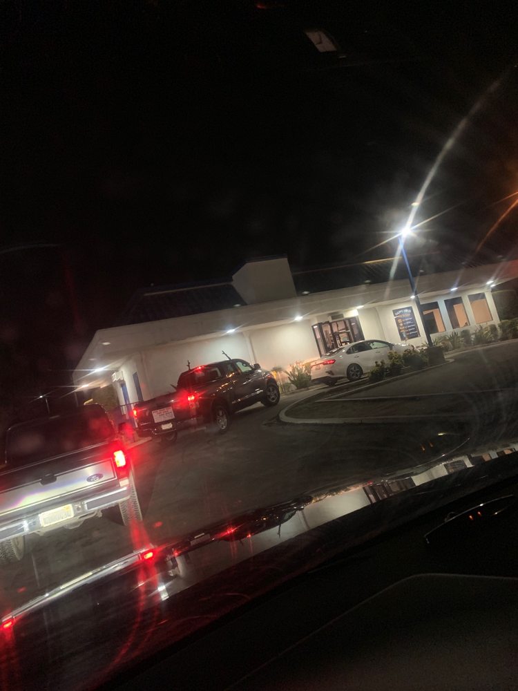Baker's Drive-Thru 13110 Magnolia Ave, Corona