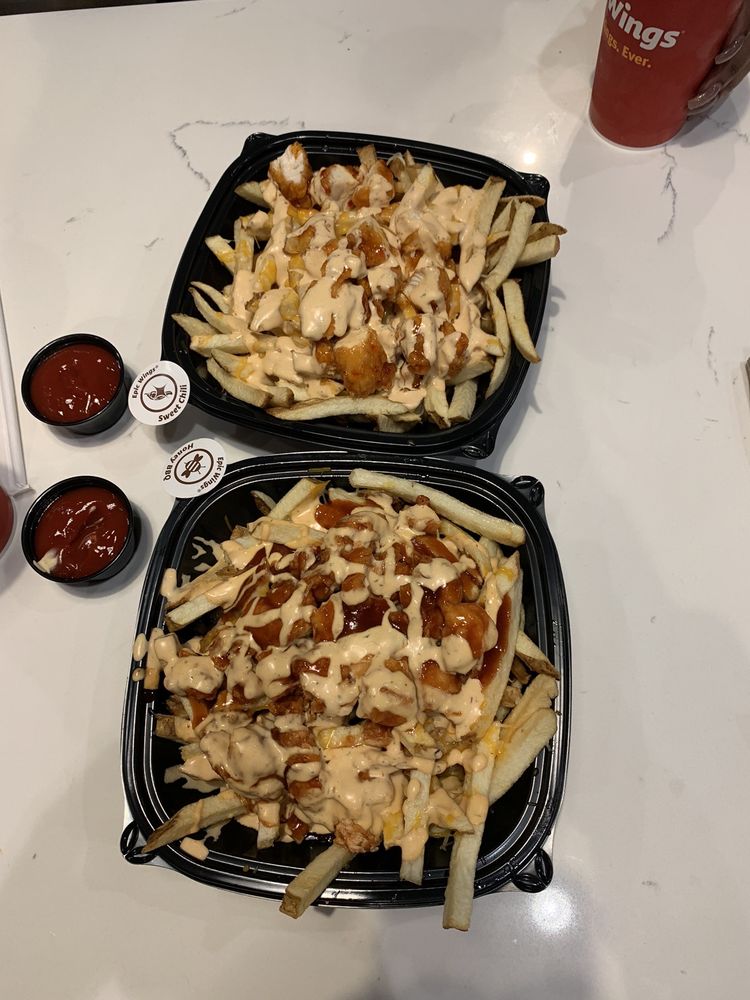 Epic Wings 350 N McKinley St #101, Corona