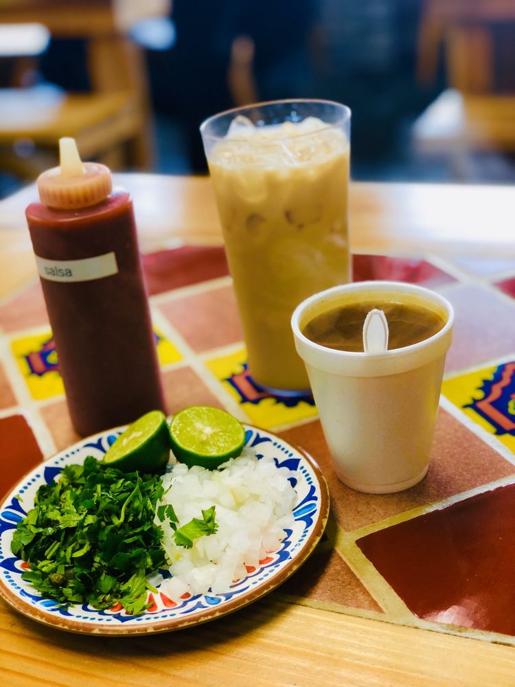 El Chivito Birrieria 1530 W 6th St #107, Corona