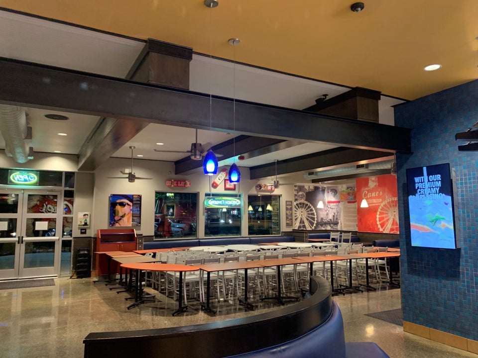 Raising Cane's Chicken Fingers 3150 Harbor Blvd, Costa Mesa