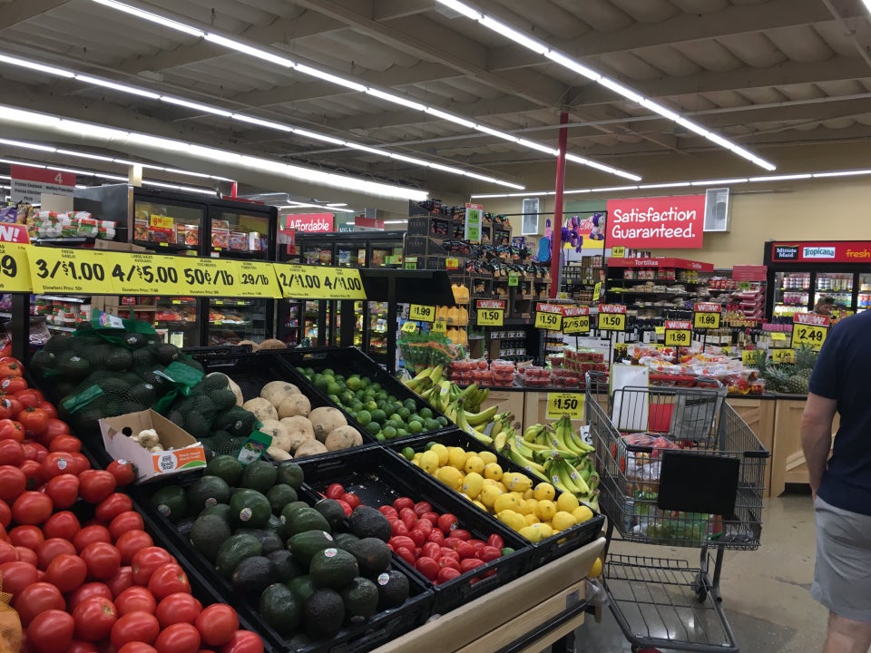 Grocery Outlet 1835 Newport Blvd, Costa Mesa