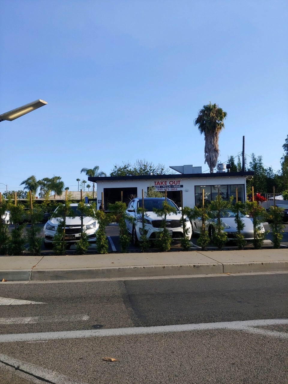2145 Pizza 2145 Placentia Ave, Costa Mesa
