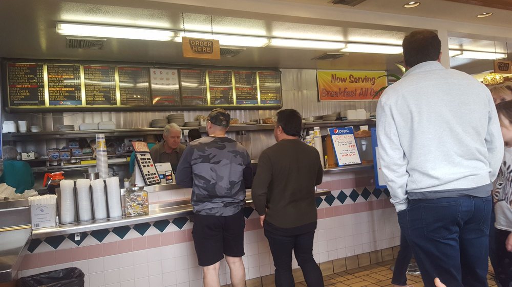 Bill's Burgers 1476 Bristol St, Costa Mesa