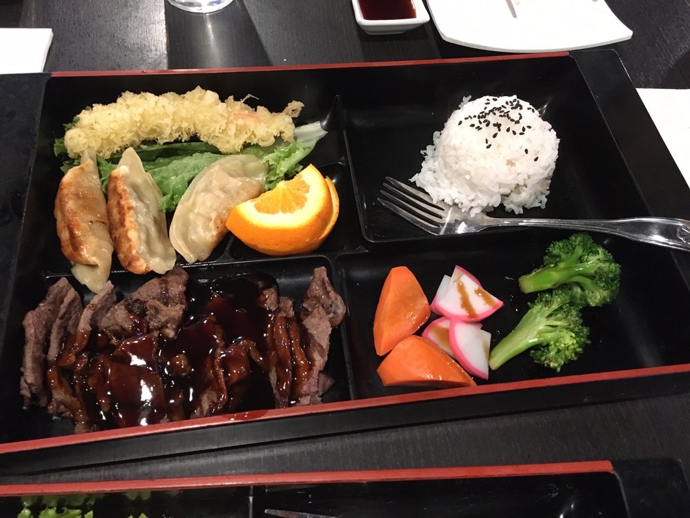 Huku Japanese Bistro 417 Mace Blvd D, Davis