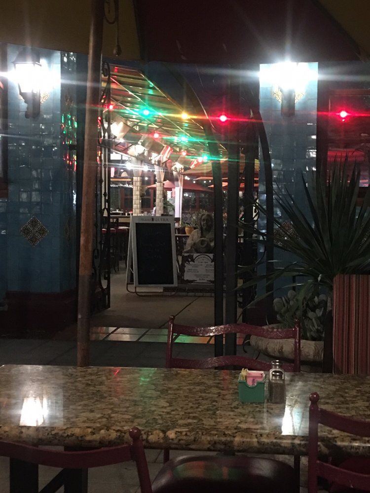 El Cajon, CA Restaurants Open for Takeout, Curbside Service and/or