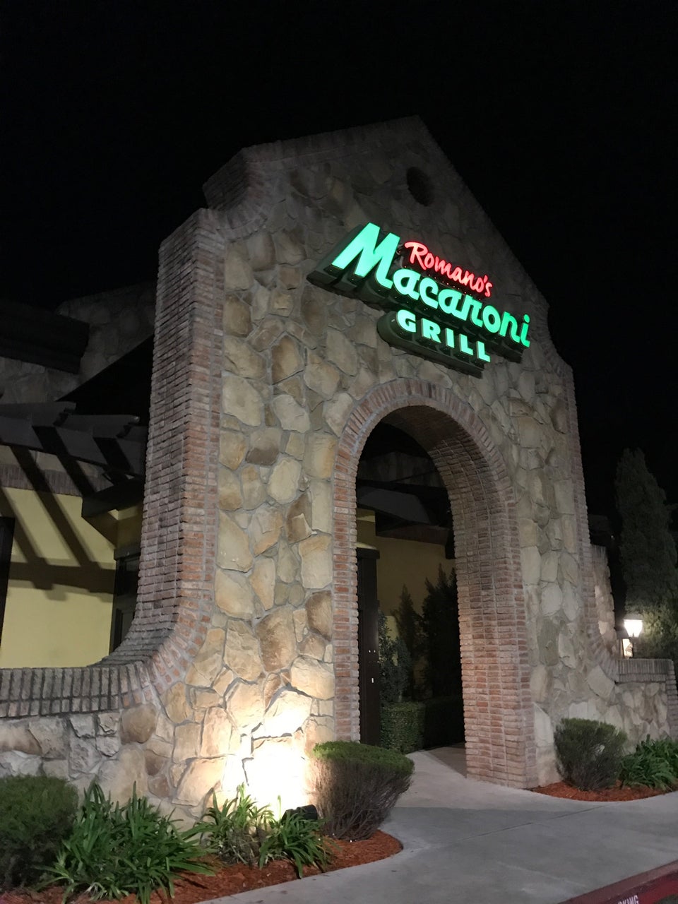 Romano's Macaroni Grill 8000 El Cerrito Plaza, El Cerrito