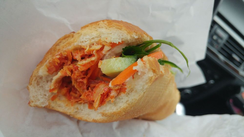 Bánh Mì Ba Lẹ Vietnamese Sandwich Deli 10174 San Pablo Ave, El Cerrito