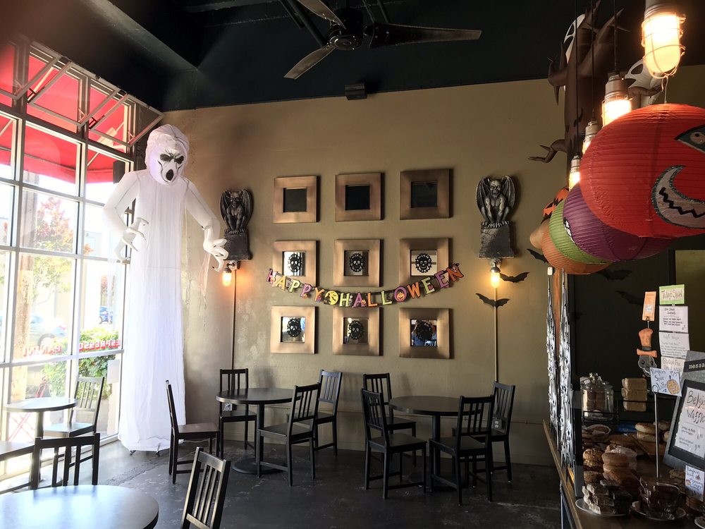 Ruby's Cafe 6233 Hollis St, Emeryville