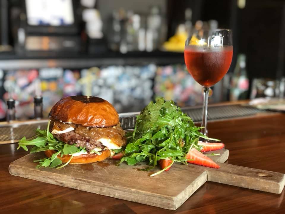 Branch Line Pub 5885 Hollis St #25, Emeryville