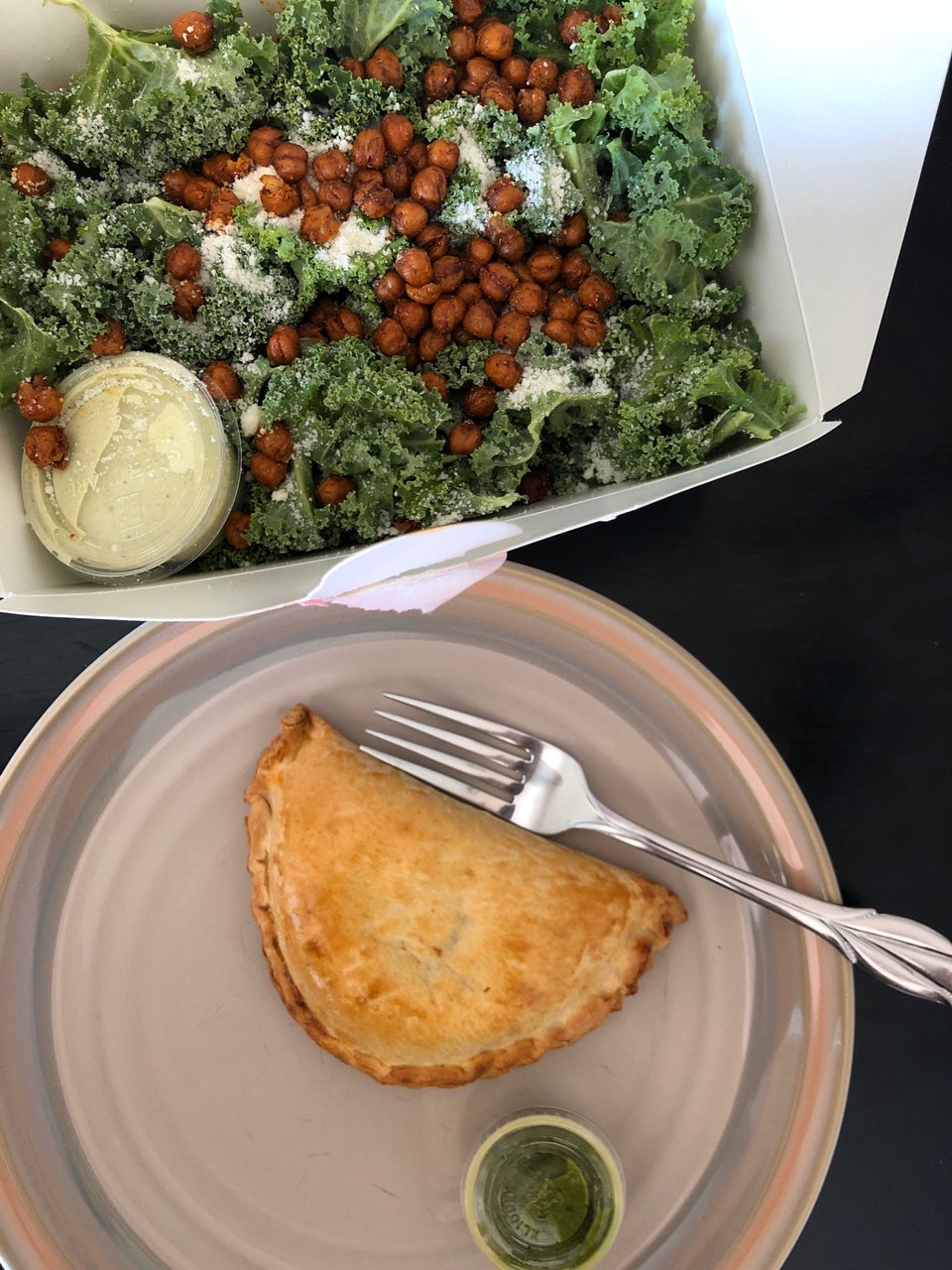 Moomie's Cafe y Empanadas 1366 Powell St, Emeryville