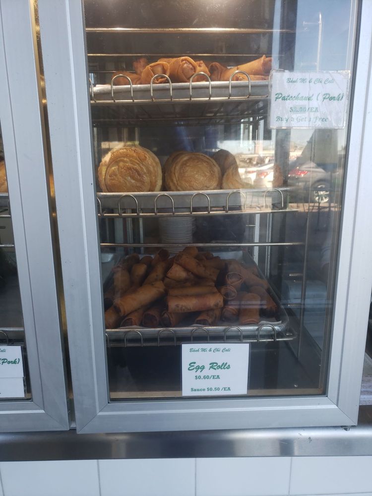 PHO Banh Mi & Che Cali 18122 Brookhurst St, Fountain Valley