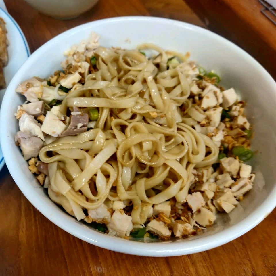 Kyain Kyain - Main Main Kyay Oh 3649 Thornton Ave, Fremont