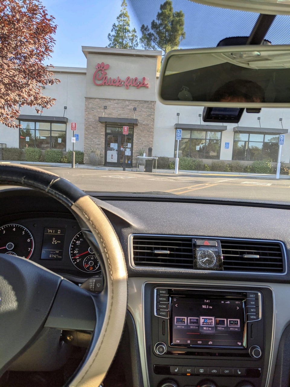 Chick-fil-A 765 E Shaw Ave, Fresno
