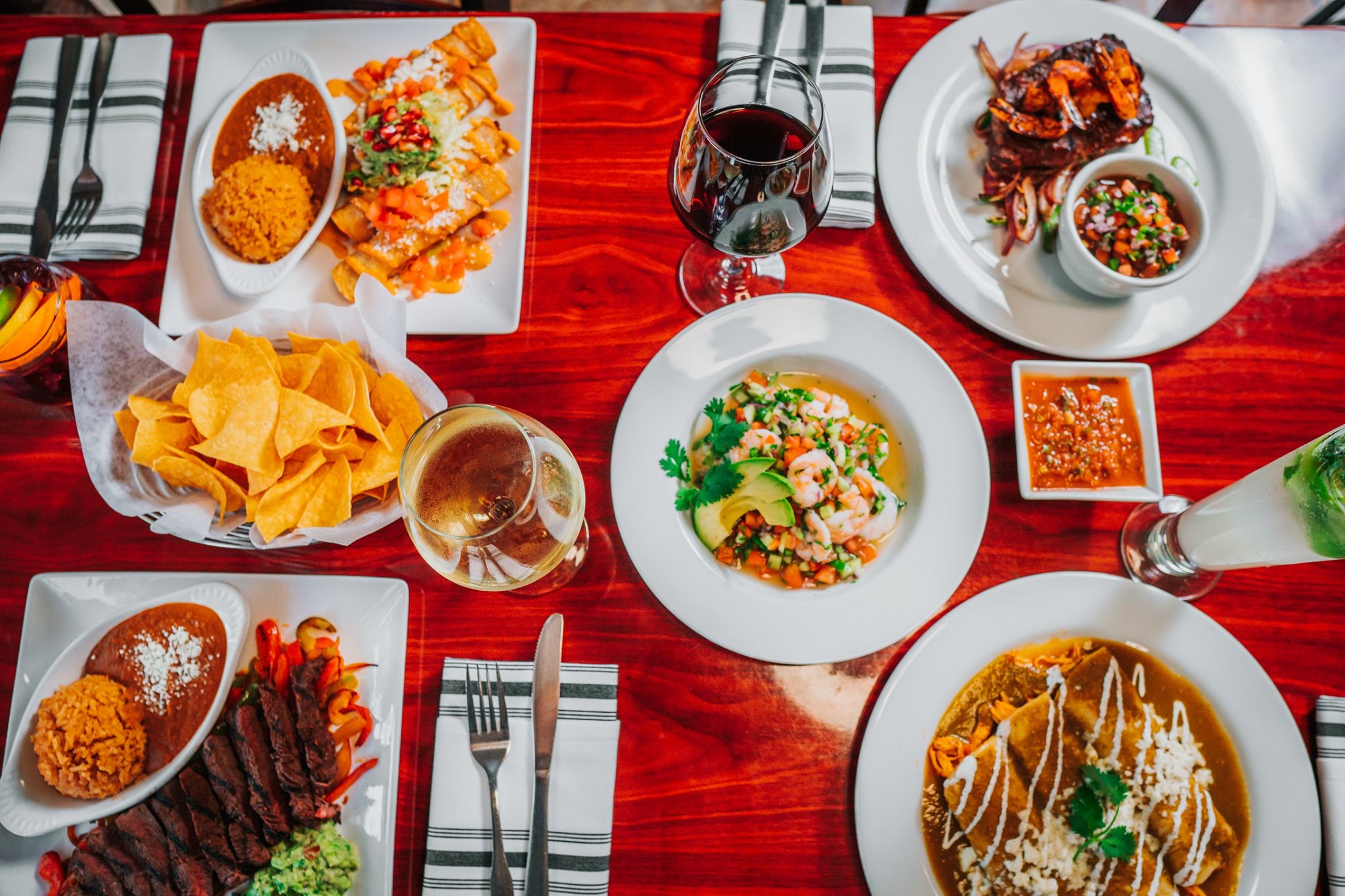 Sabor Cocina Latina & Bar 4045 W Figarden Dr #101, Fresno