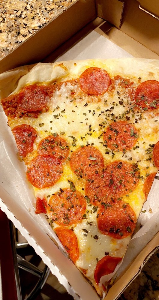 Richie's Pizza & Hot Dogs 844 E Olive Ave, Fresno