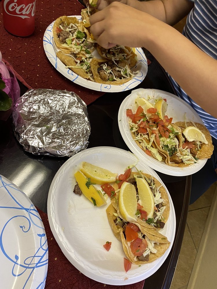 Zamora Taqueria 619 E Divisadero St, Fresno